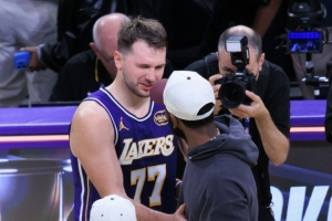 湖人比24年独行侠强?平森回复巴克利:ESPN雇你就为让你瞎扯淡? 湖人比24年独行侠强?平森回复巴克利:ESPN雇你就为让你瞎扯淡?