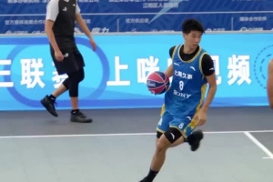超三联赛：脑后长眼送妙传 魔术鸭子回归了兄弟们！