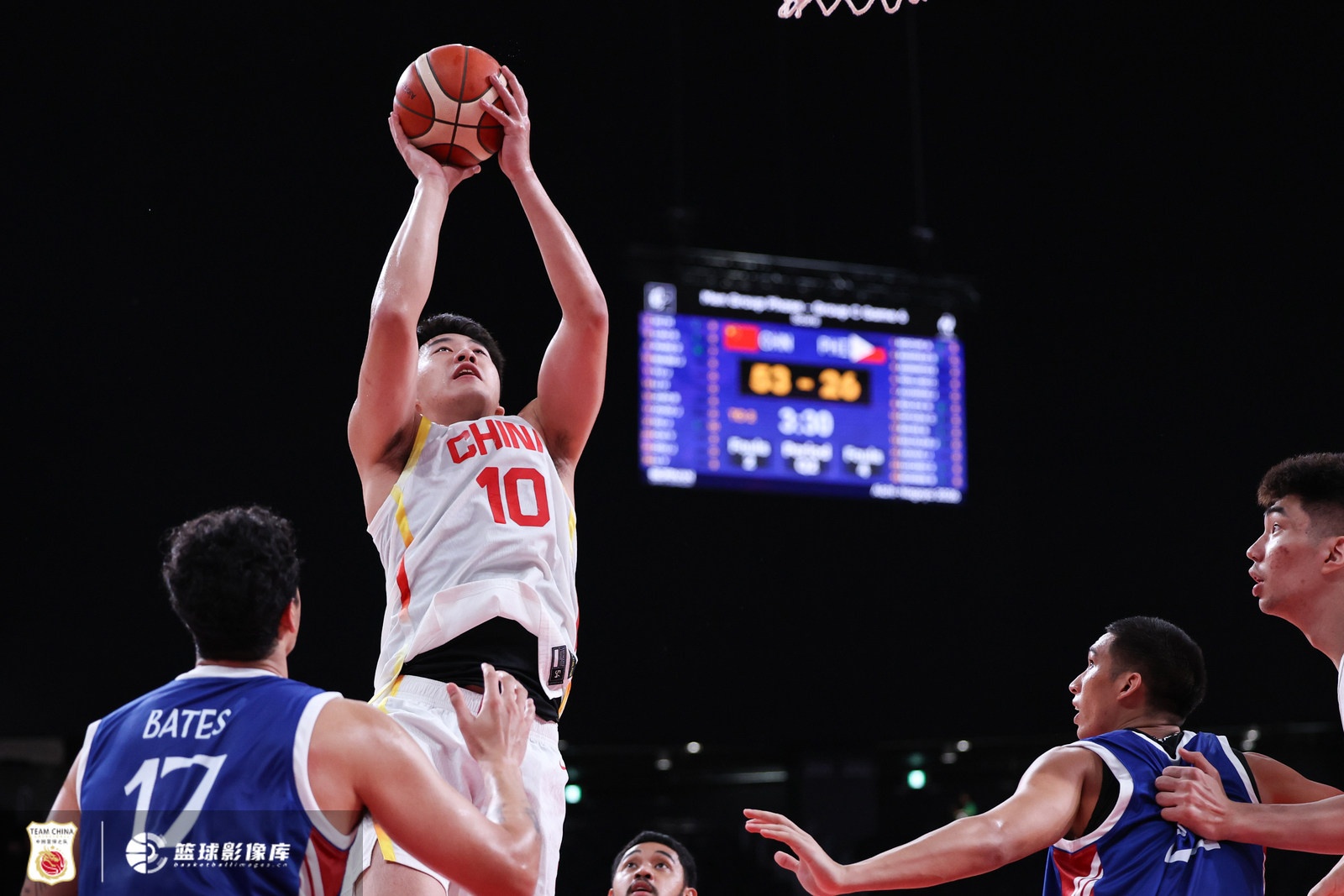 大号两双！王俊杰22中9砍全场最高20分14板 正负值+35