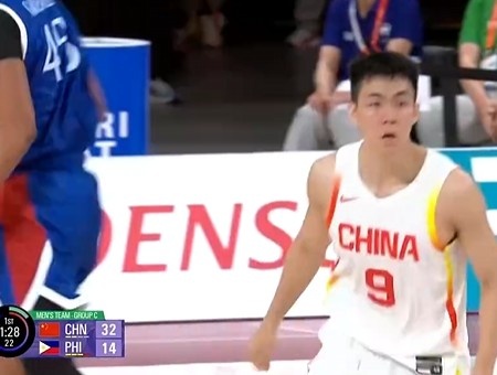 万箭齐发！庞峥麟外线开炮三分轰进 帮助球队继续扩大领先