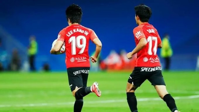 世体:李刚仁&久保建英今晚演西甲日韩德比,日韩球迷凌晨4点守候 世体:李刚仁&久保建英今晚演西甲日韩德比,日韩球迷凌晨4点守候